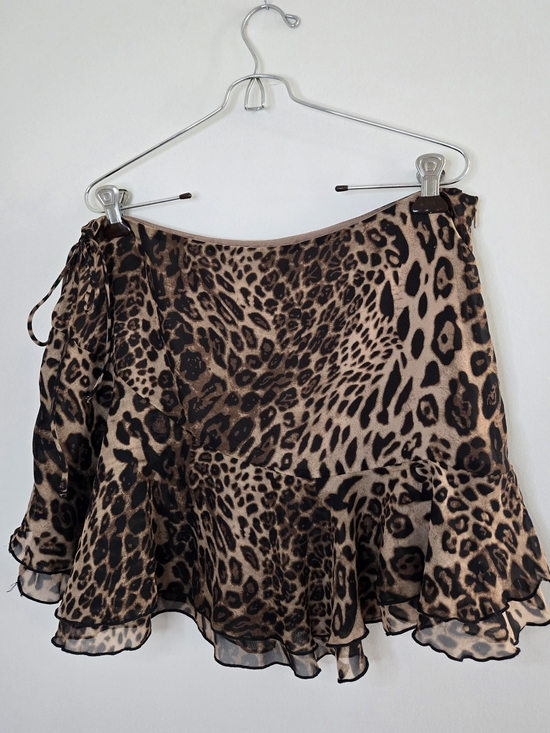 Princess Polly Dresses & Skirts - Princess Polly leopard print ruffle mini skirt, brown & black, size 10, new